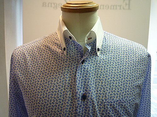 オーダースーツ