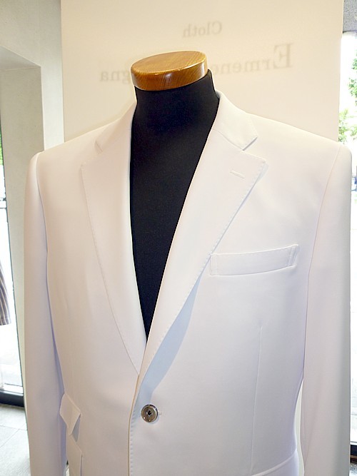 オーダースーツ