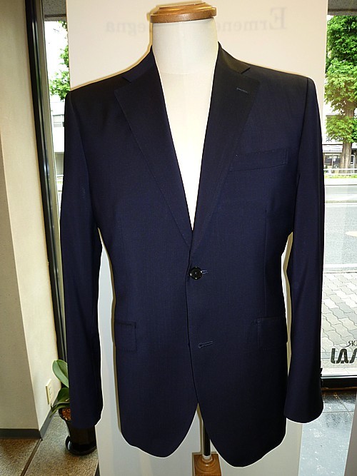 オーダースーツ