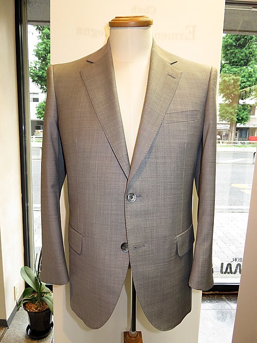 オーダースーツ