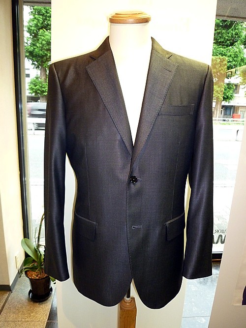 オーダースーツ