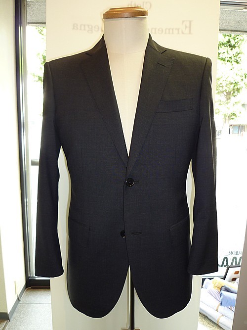 オーダースーツ