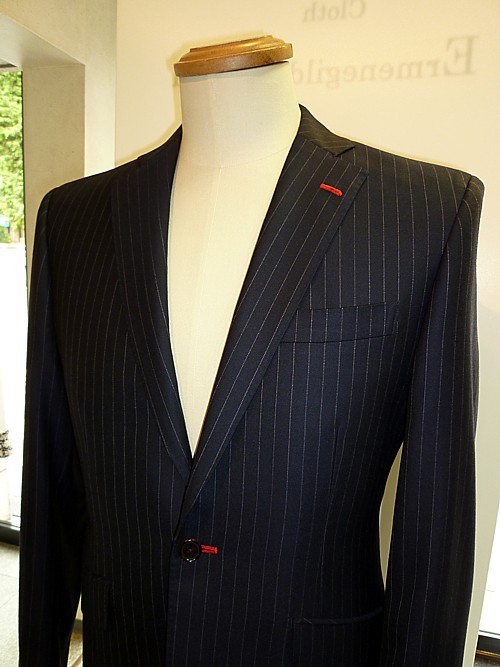 オーダースーツ