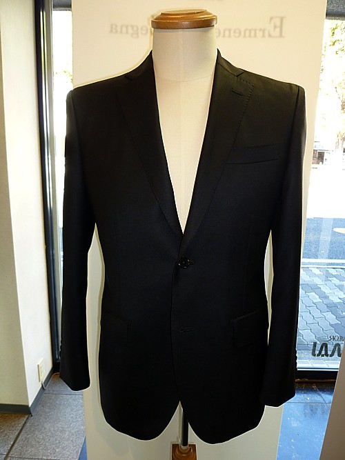 オーダースーツ