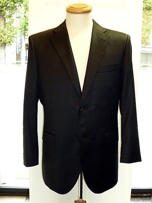 オーダースーツ