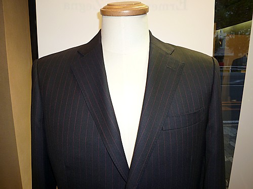 オーダースーツ