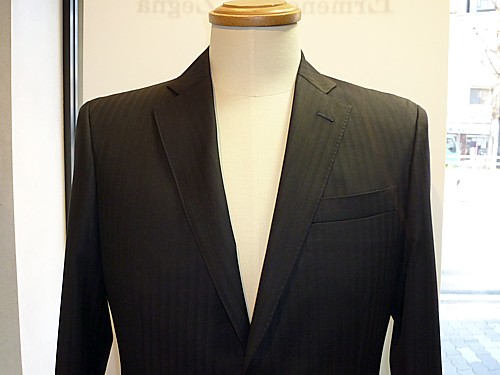 オーダースーツ