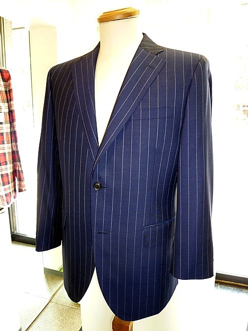 オーダースーツ