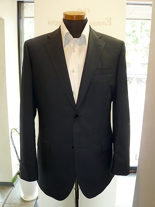 オーダースーツ