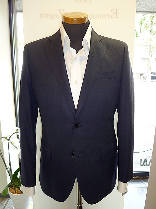 オーダースーツ