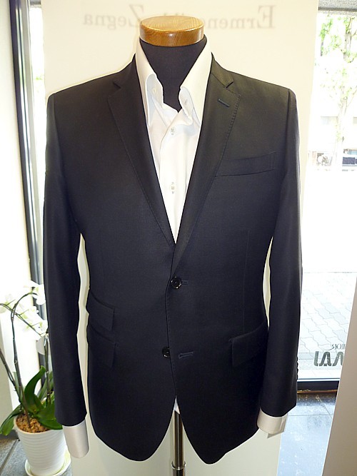 オーダースーツ