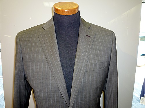 オーダースーツ