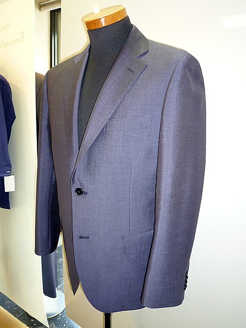 オーダースーツ