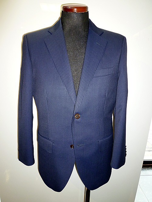 オーダースーツ