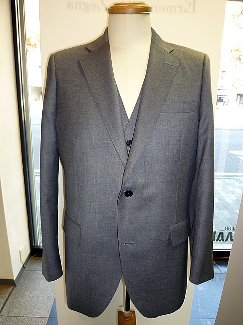 オーダースーツ