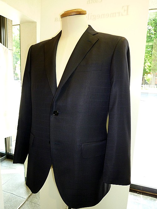 オーダースーツ