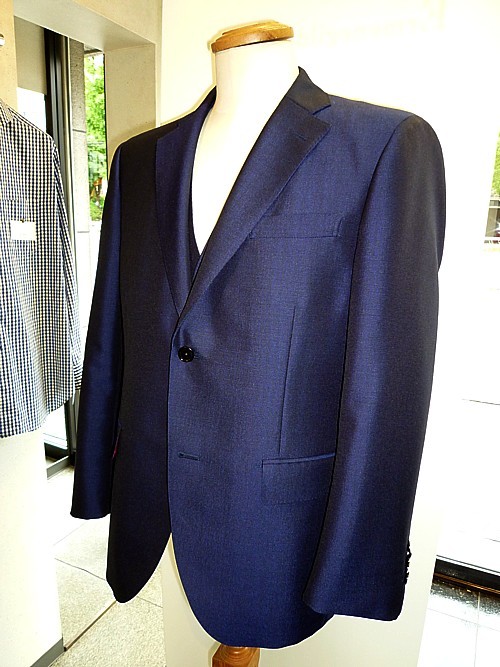 オーダースーツ