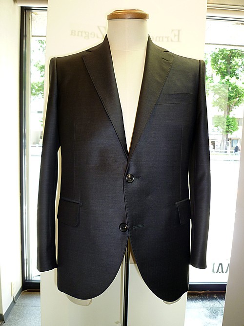 オーダースーツ