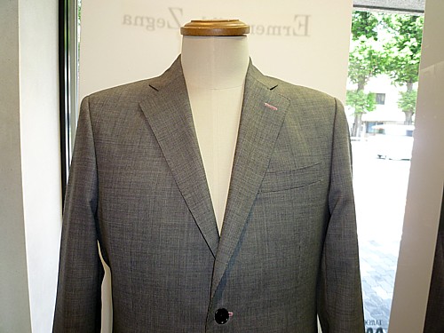 オーダースーツ