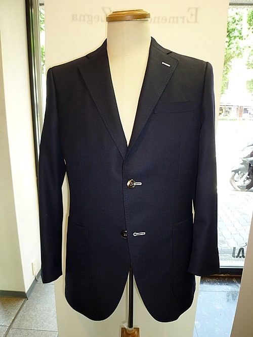 オーダースーツ