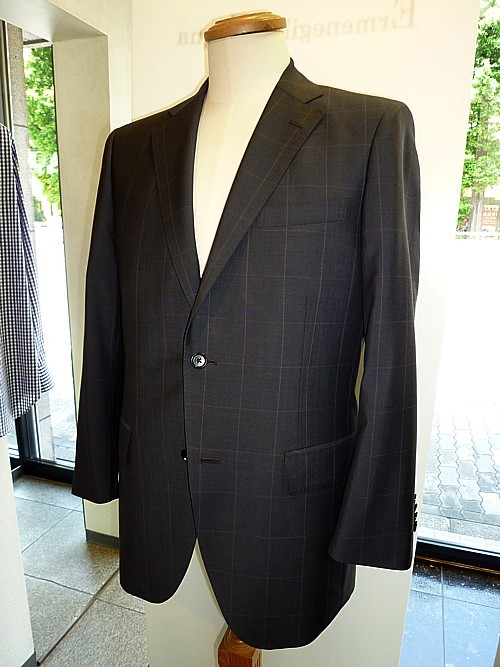 オーダースーツ