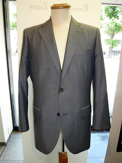 オーダースーツ