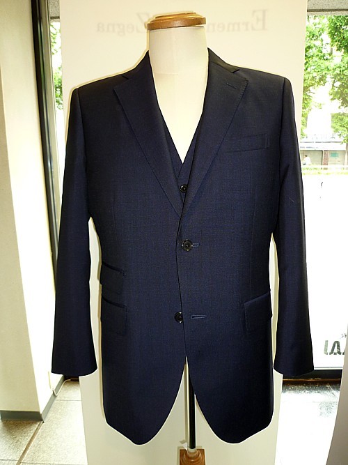 オーダースーツ