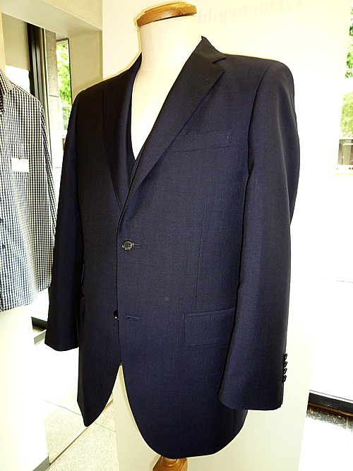 オーダースーツ