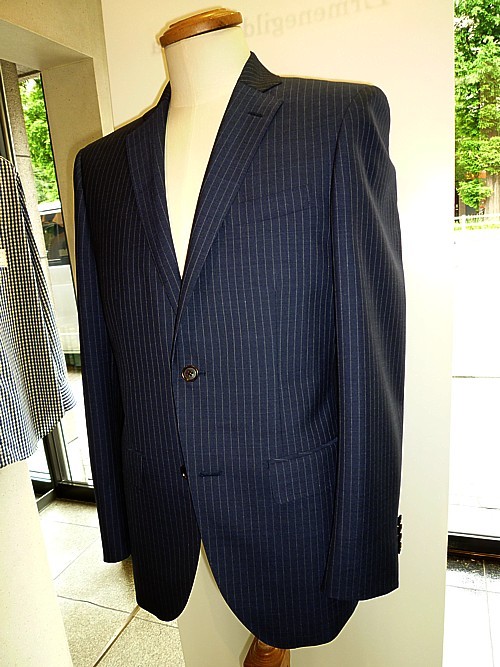 オーダースーツ