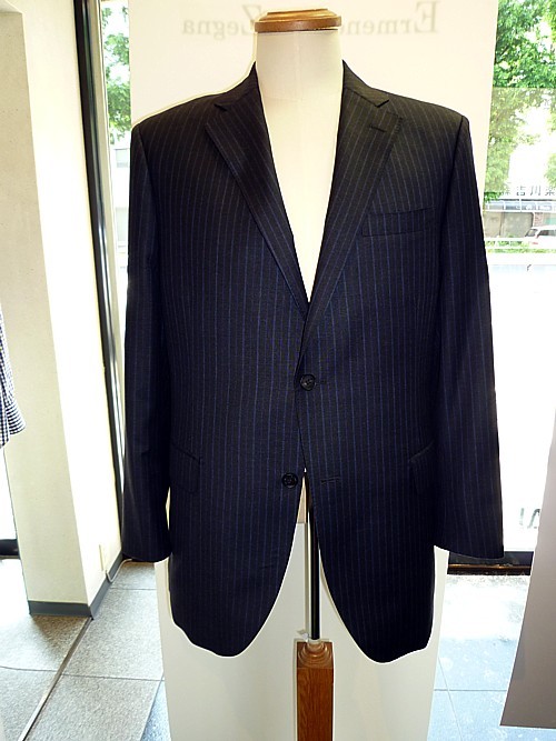 オーダースーツ