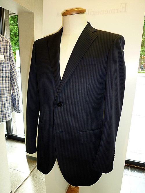 オーダースーツ