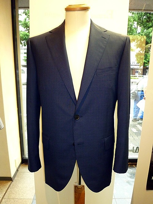 オーダースーツ