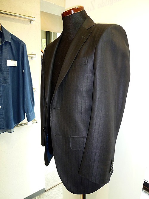 オーダースーツ