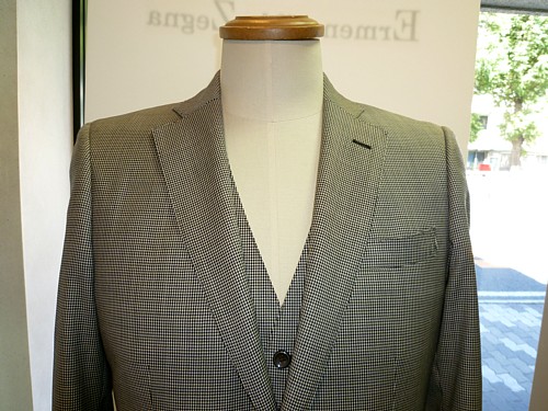 オーダースーツ