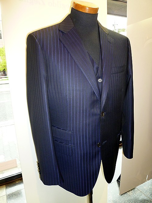 オーダースーツ