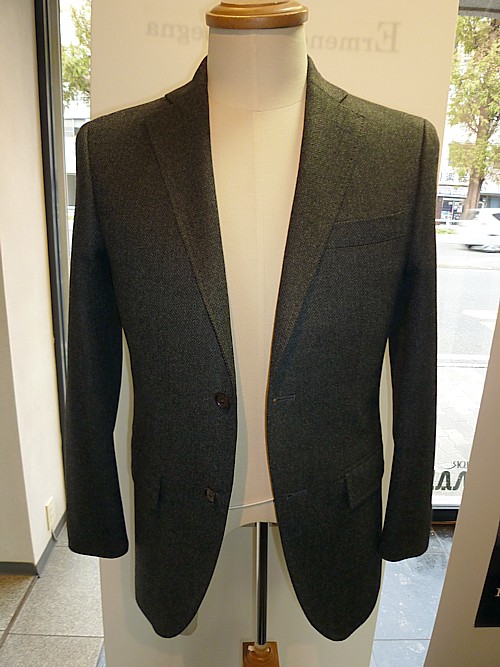 オーダースーツ