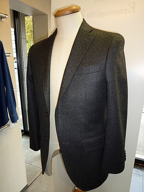 オーダースーツ