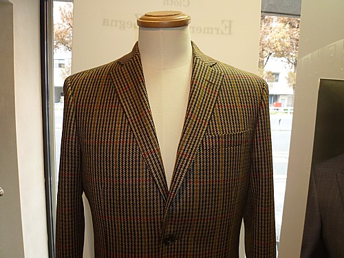 オーダースーツ