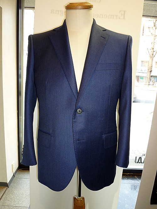 オーダースーツ