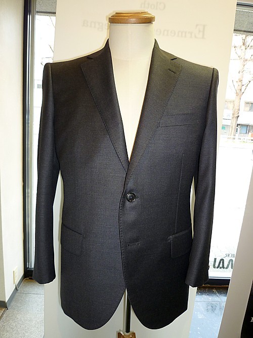 オーダースーツ