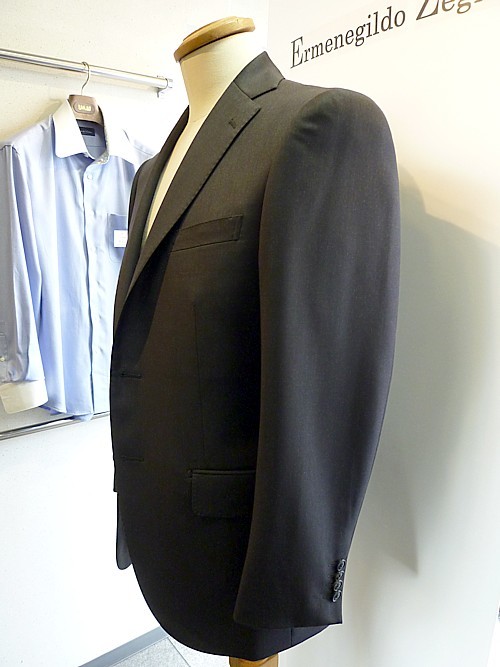 オーダースーツ