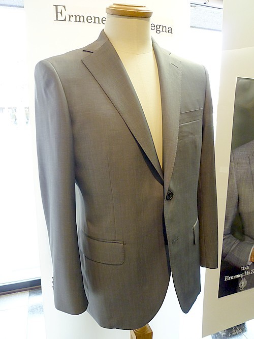 オーダースーツ