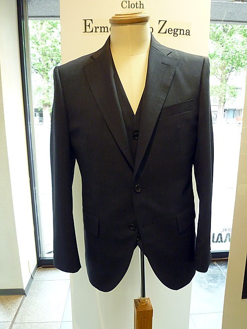 オーダースーツ