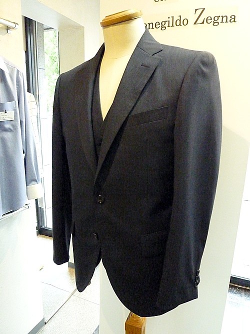 オーダースーツ