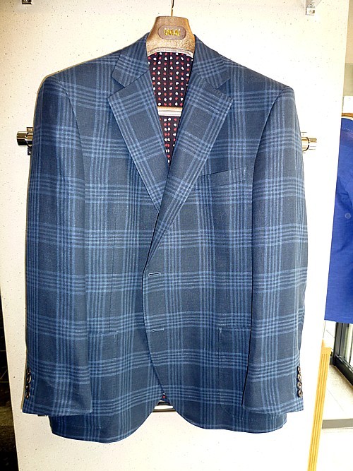 オーダースーツ