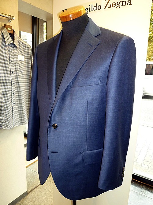 オーダースーツ