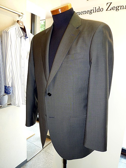 オーダースーツ