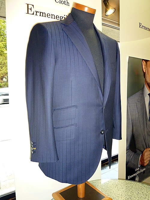 オーダースーツ