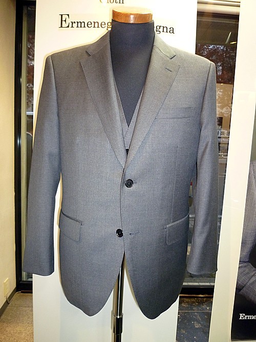 オーダースーツ