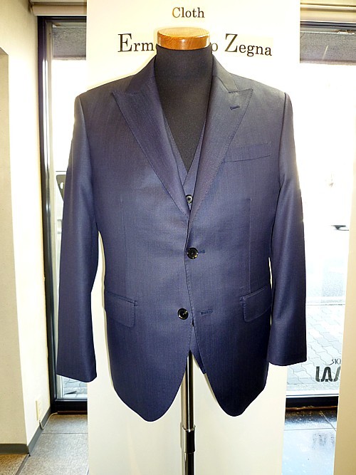 オーダースーツ